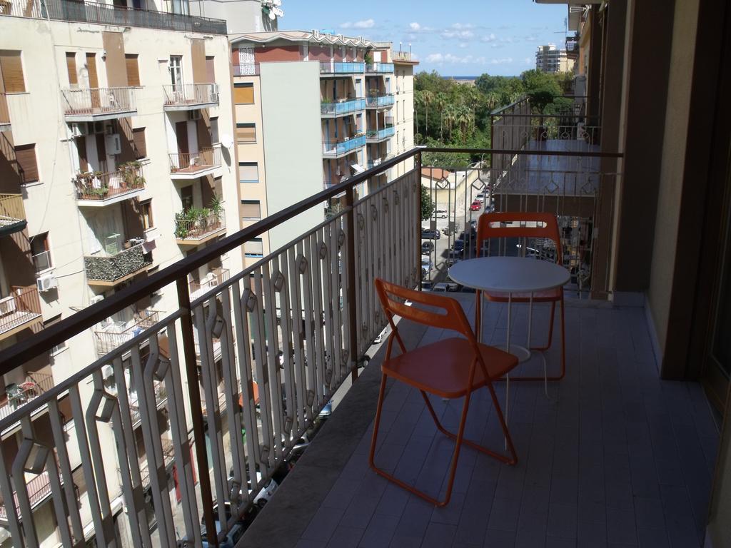 A Tre Passi Dal Centro Hotel Palermo Esterno foto