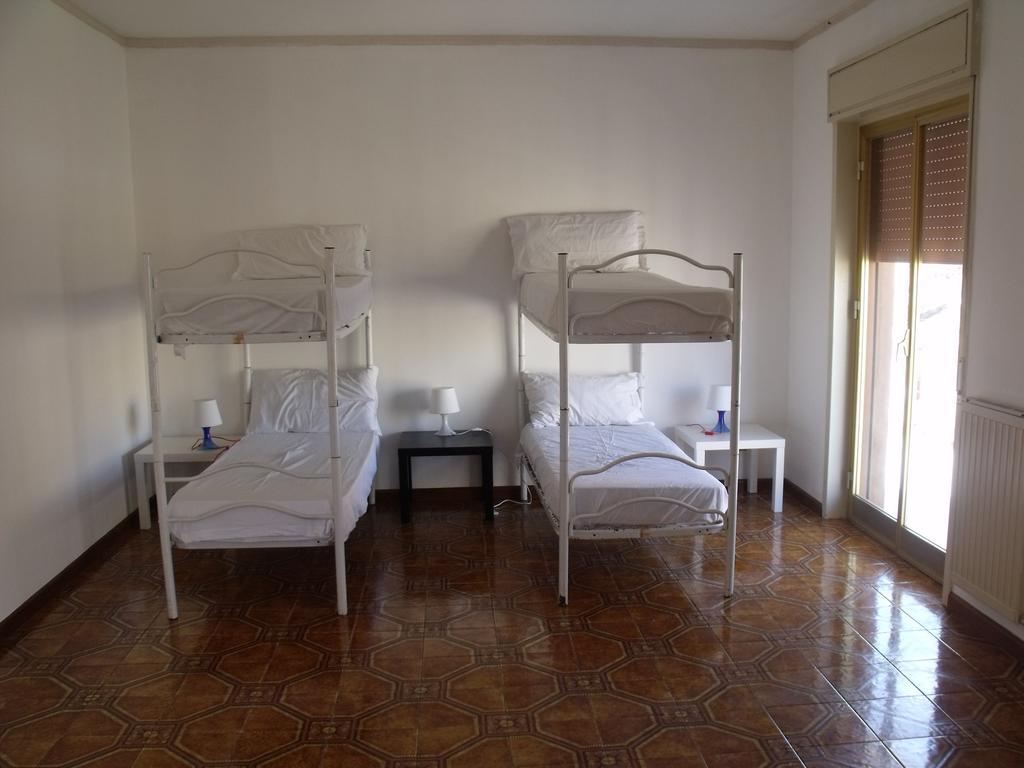 A Tre Passi Dal Centro Hotel Palermo Esterno foto